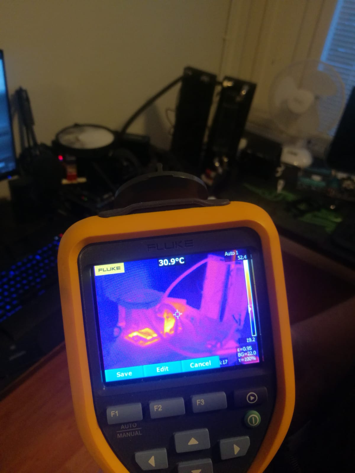 Fluke heat camera